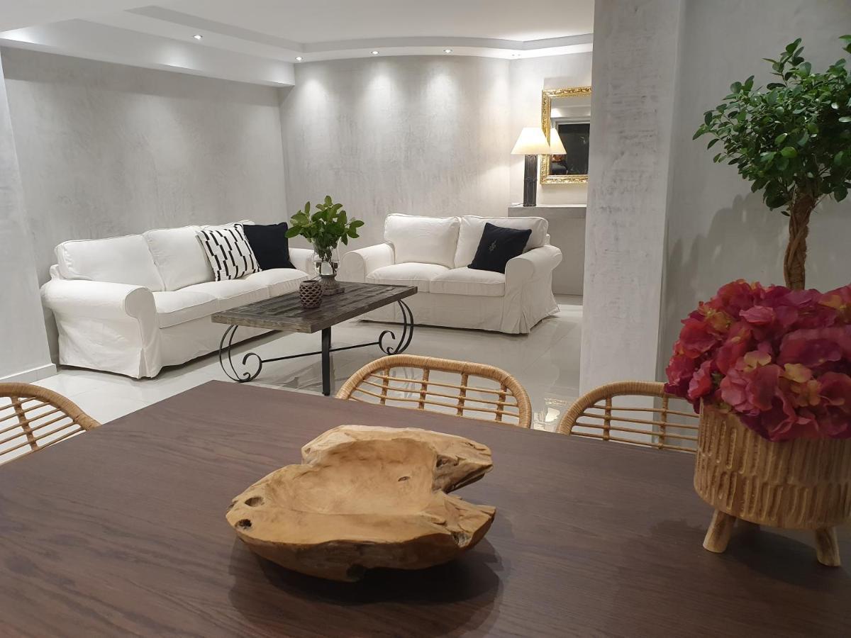 Вілла Dioni Luxury House Nea Iraklitsa Екстер'єр фото