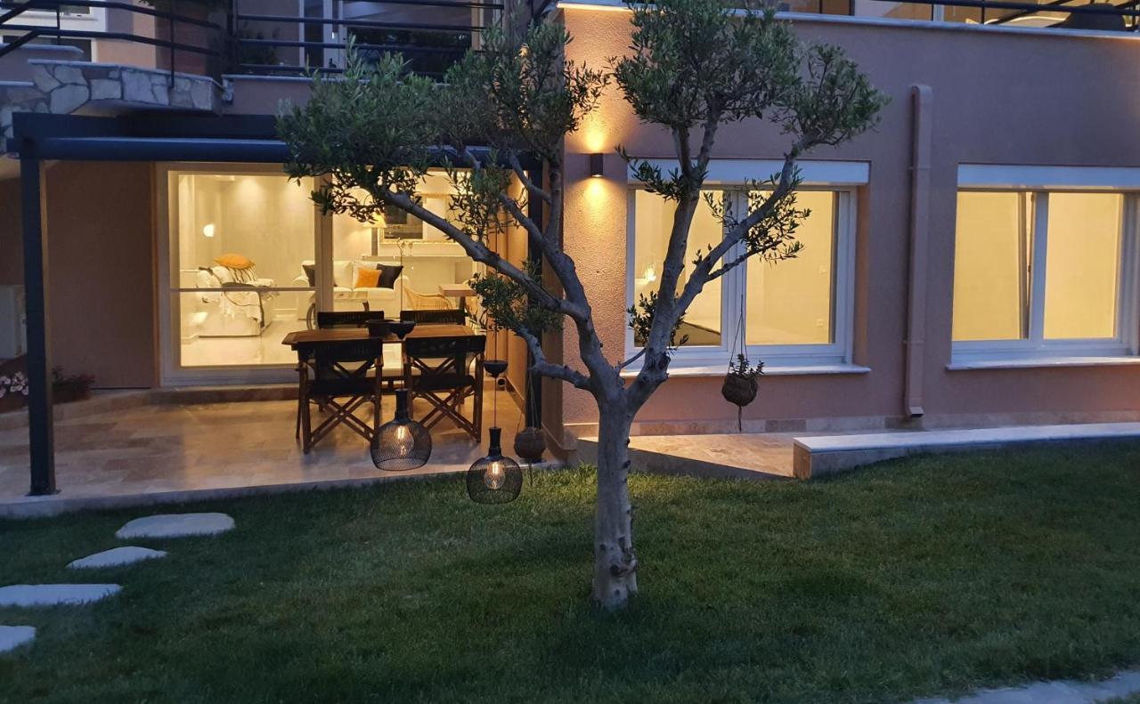 Вілла Dioni Luxury House Nea Iraklitsa Екстер'єр фото